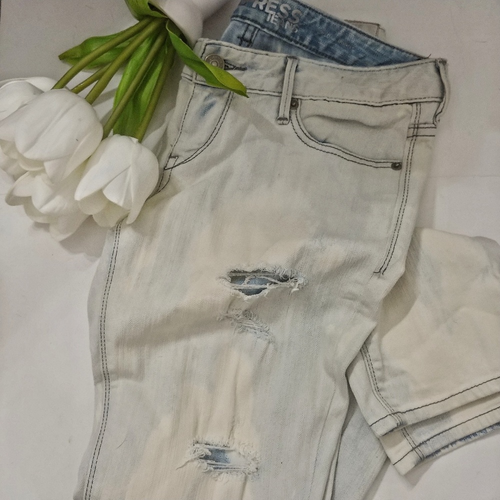 Express White Washed, Paint Splatter Ripped Jeans